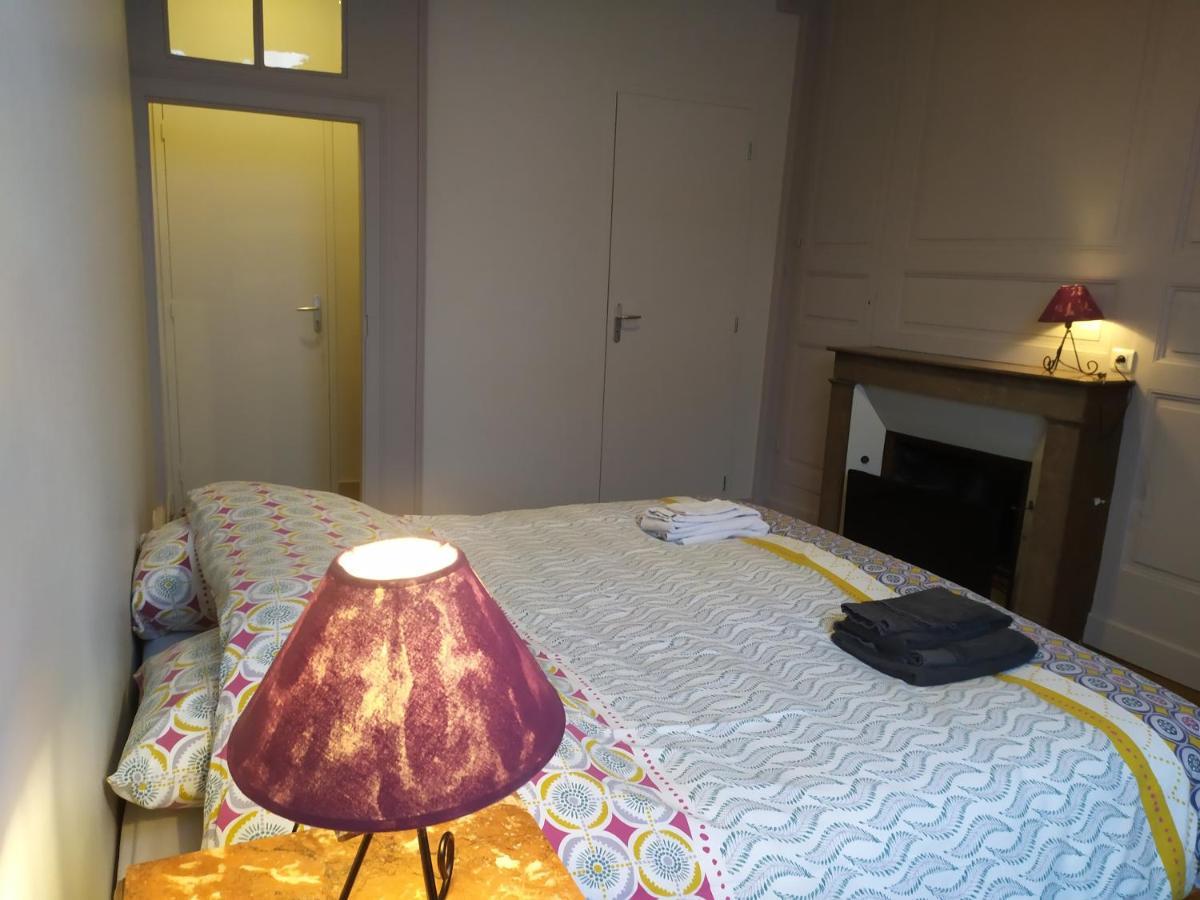 Hotel La Rapiette de Noblat à Saint-Léonard-de-Noblat Extérieur photo