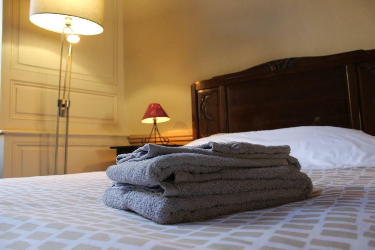 Hotel La Rapiette de Noblat à Saint-Léonard-de-Noblat Extérieur photo