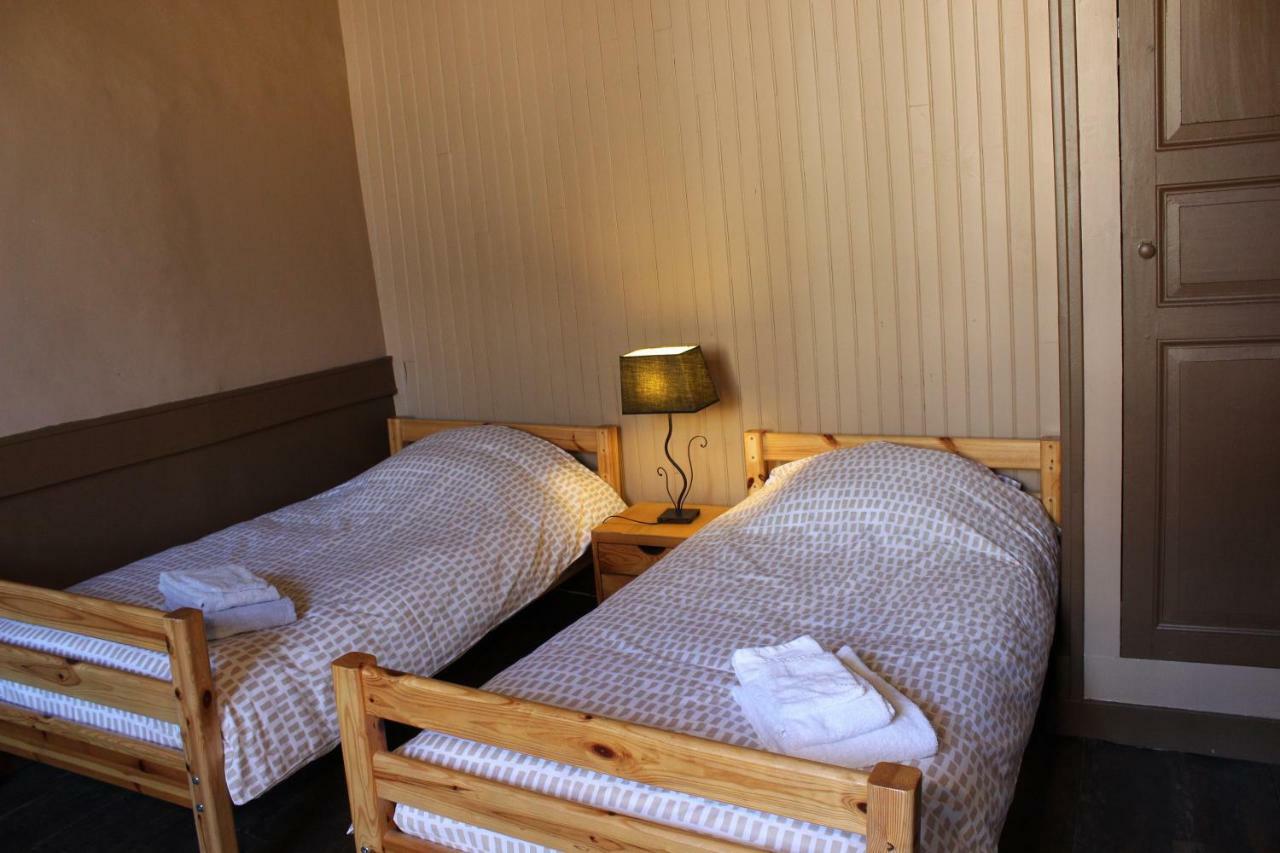 Hotel La Rapiette de Noblat à Saint-Léonard-de-Noblat Extérieur photo